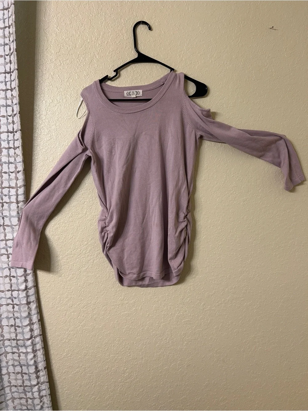 Pink Rose Mauve Cold Shoulder Ruched Knit Pullover Sweater Size Large-L108